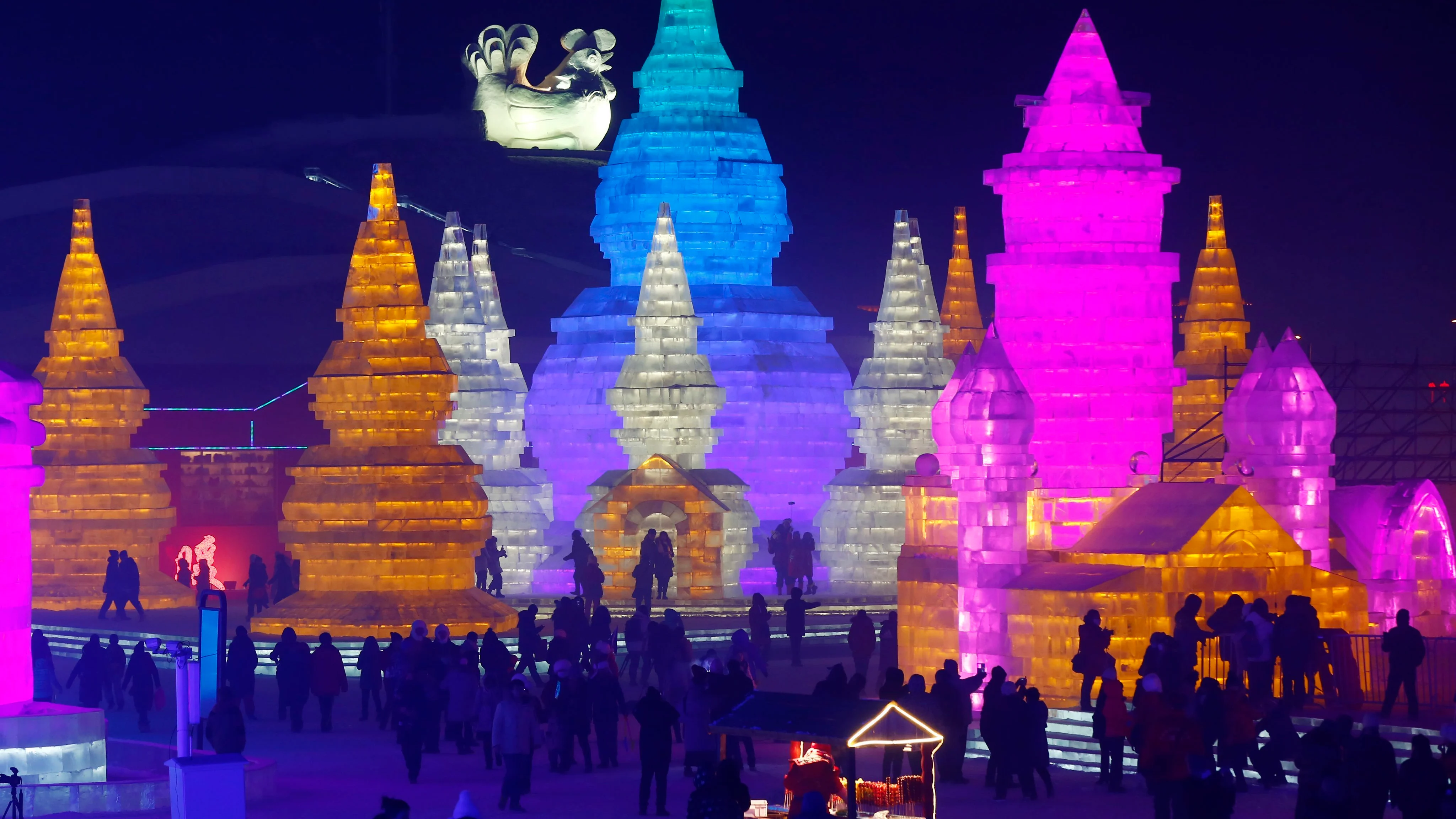 Esculturas de hielo en el Festival de Harbin