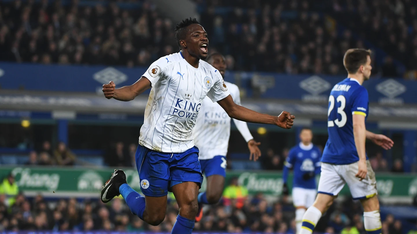 Musa celebrando uno de sus goles Musa celebrando uno de sus goles