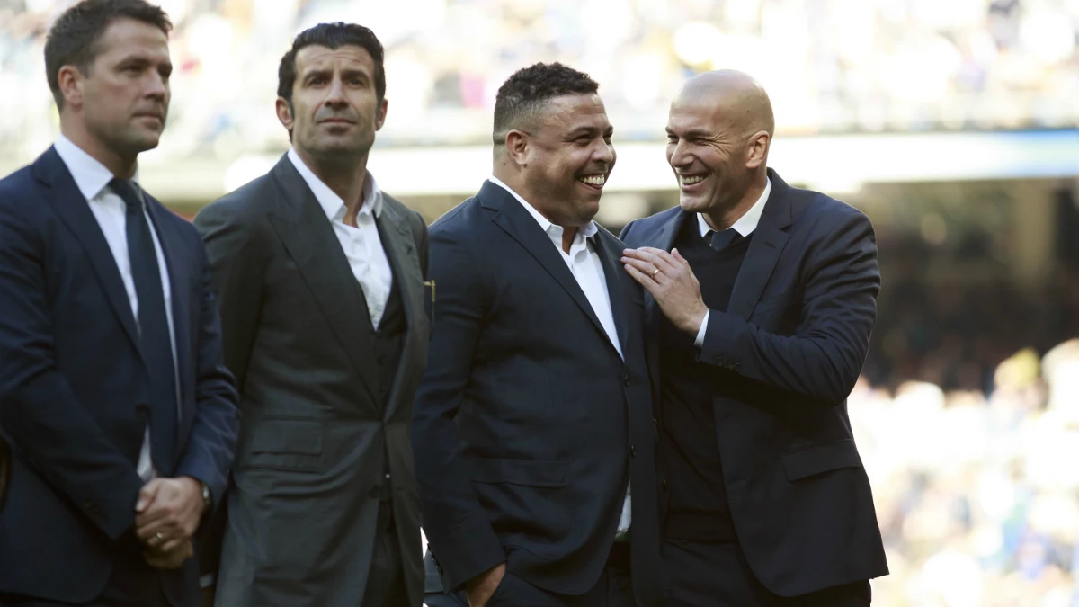 Ronaldo, con Owen, Figo y Zidane Ronaldo, con Owen, Figo y Zidane