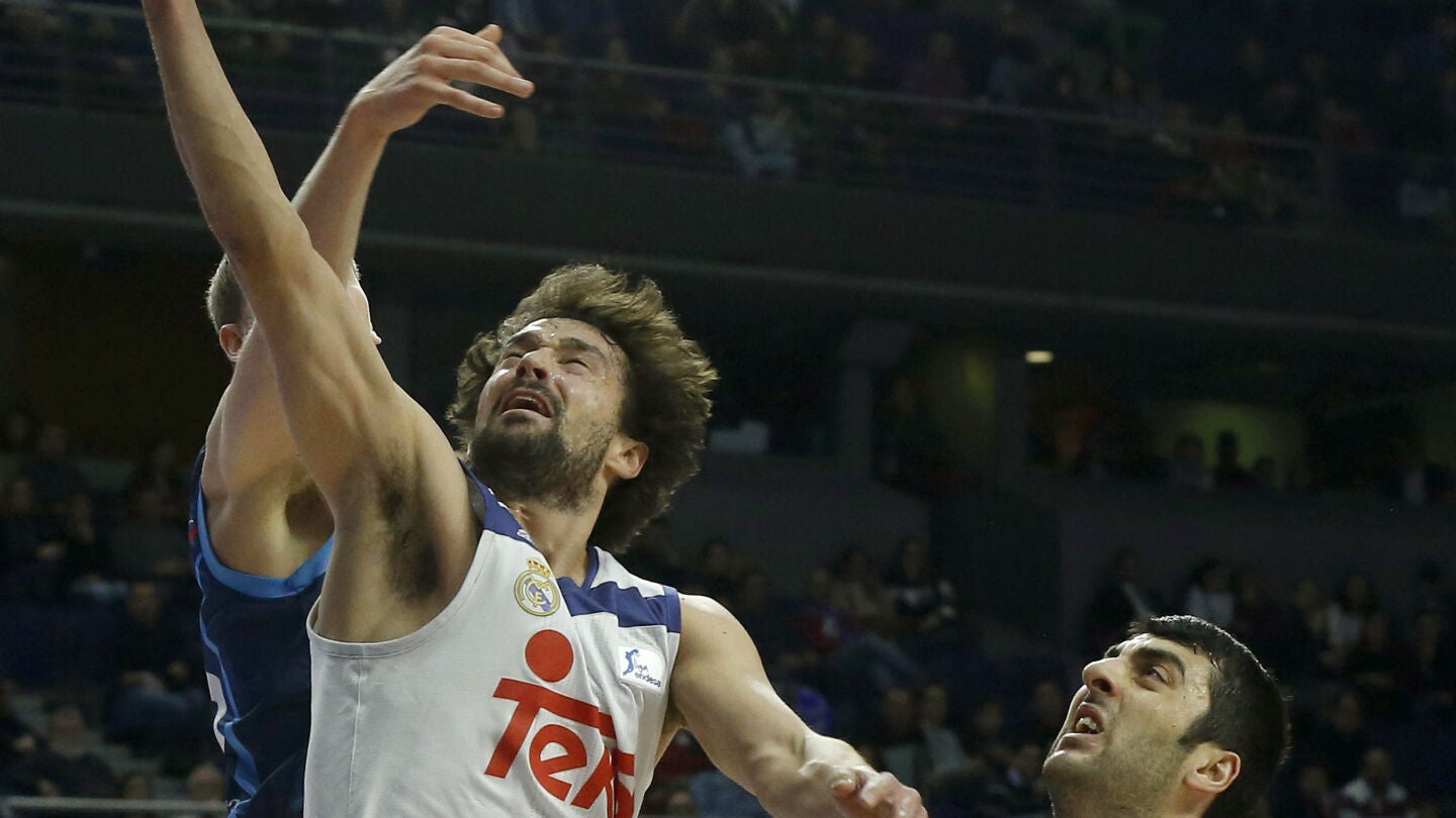 Llull entrando a canasta