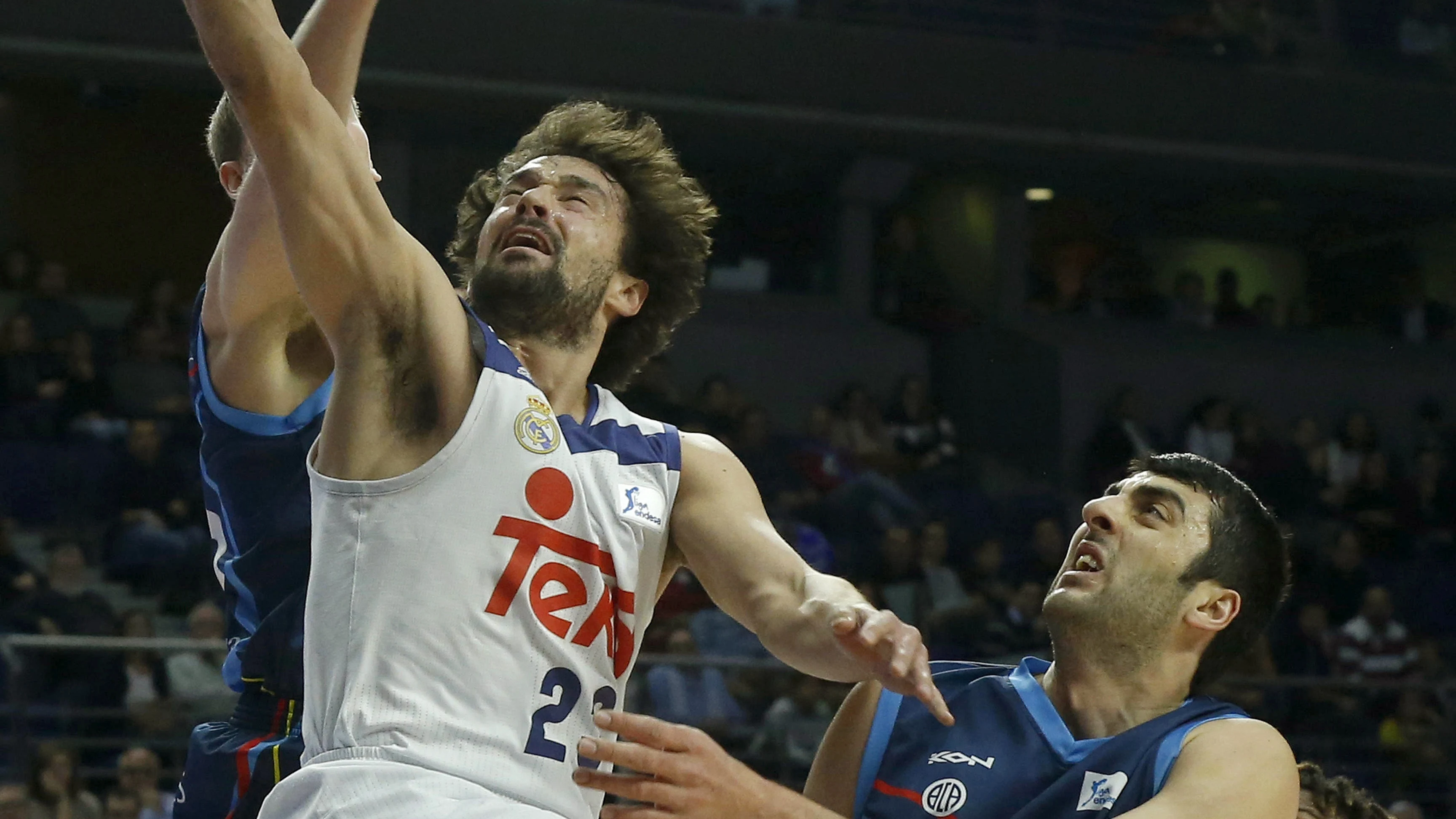 Llull entrando a canasta