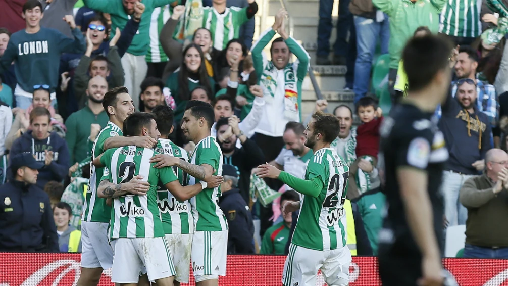 El Betis celebra un gol