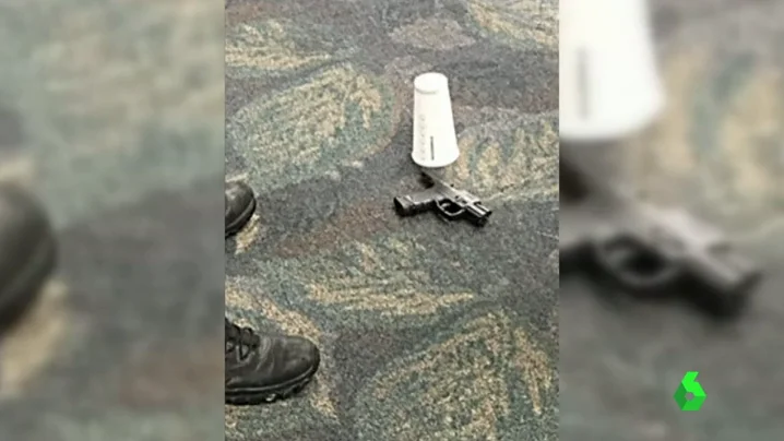 Frame 60.981289 de: El atacante del aeropuerto de Florida contaba con un permiso de armas a pesar de presentar problemas mentales Frame 60.981289 de: El atacante del aeropuerto de Florida contaba con un permiso de armas a pesar de presentar problemas mentales