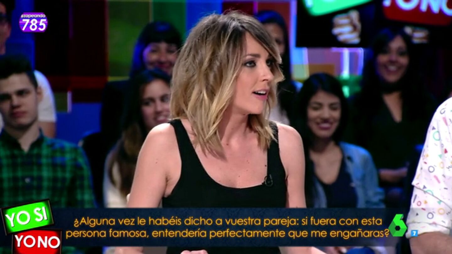 Frame 85.341463 de: anna simon agnelina jolie zapeando