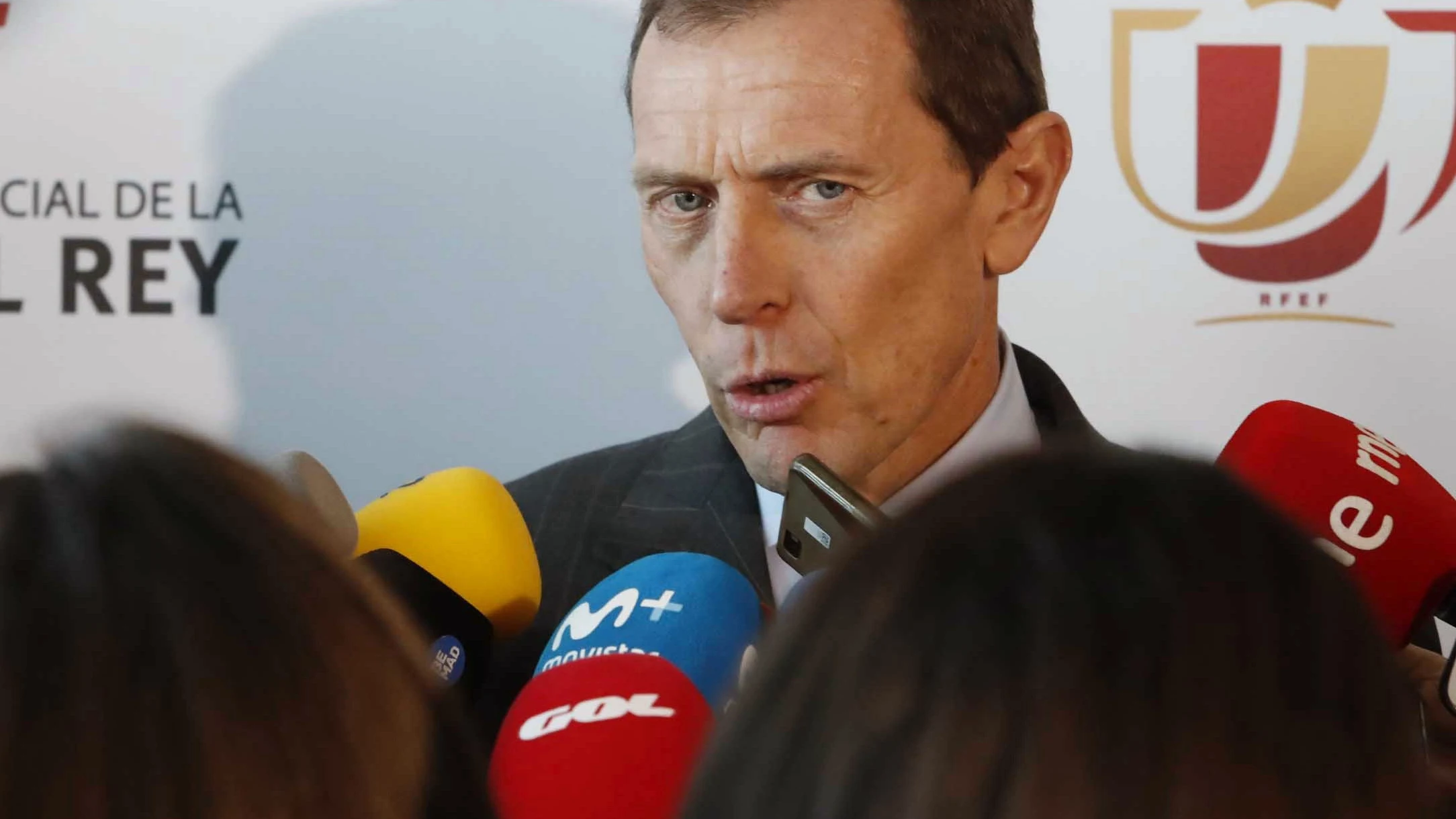 Butragueño habla ante los medios de comunicación