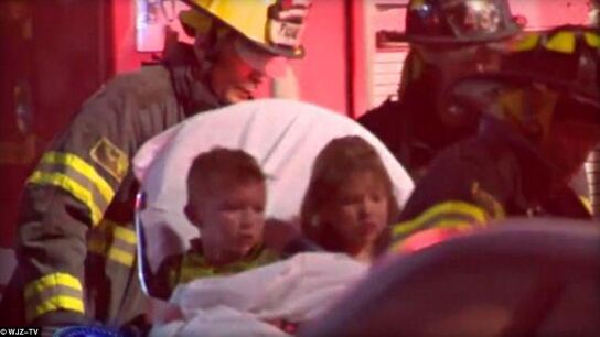 Ni&ntilde;os rescatados de un incendio