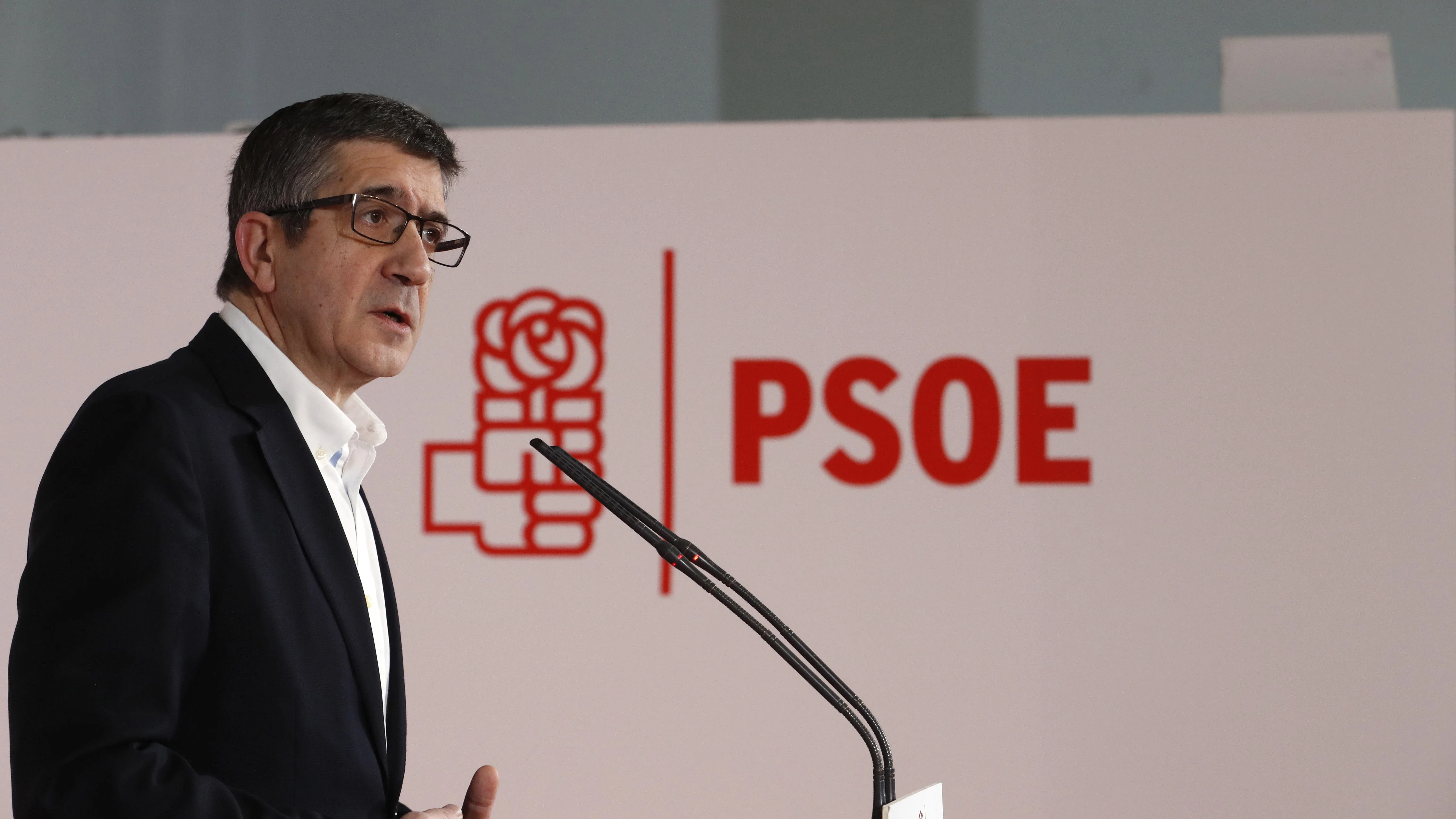 Patxi López presenta su candidatura a la Secretaría General del PSOE