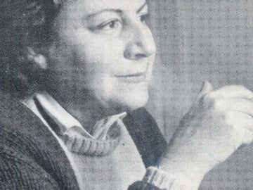 Gloria Fuertes nació en Madrid en 1917. Gloria Fuertes nació en Madrid en 1917.
