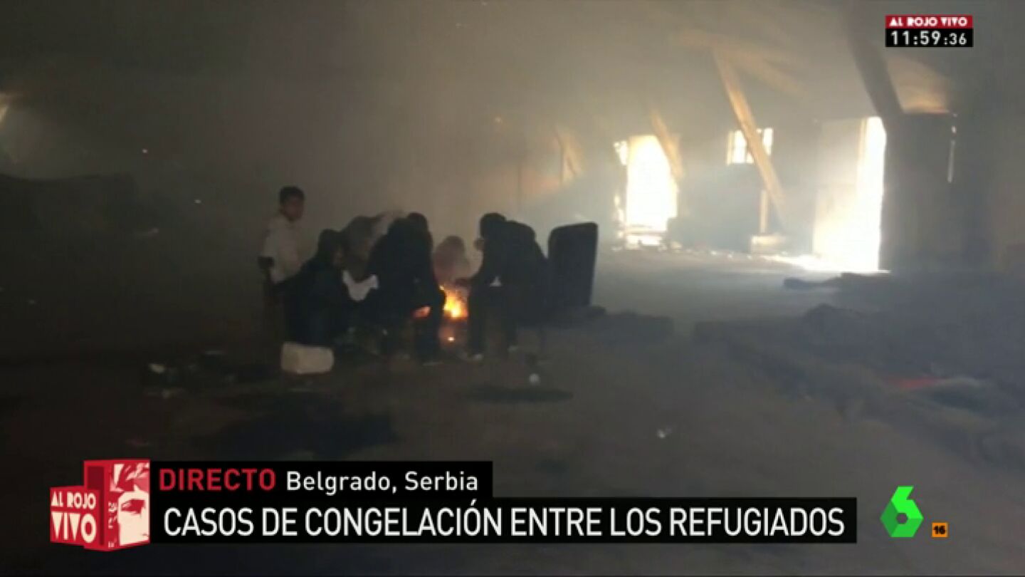 Frame 75.173201 de: Combatir el fr&iacute;o en condiciones insalubres: la humillante situaci&oacute;n que sufren los refugiados en Belgrado por sobrevivir
