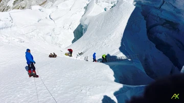 Ascenso al campo 1 del Everest