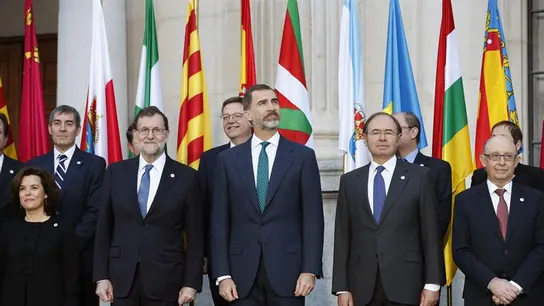 Comienza la VI Conferencia de Presidentes tras un desayuno con el rey Comienza la VI Conferencia de Presidentes tras un desayuno con el rey