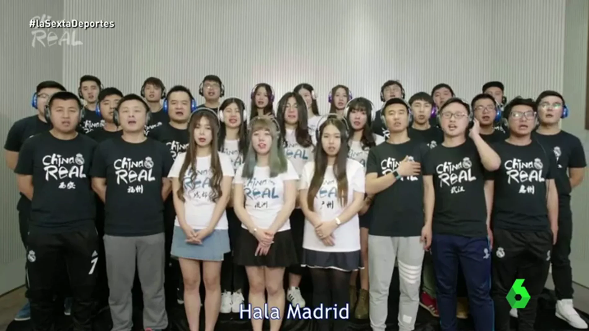 Frame 20.563333 de: Una peña madridista de China versiona el Himno de la Décima del Real Madrid
