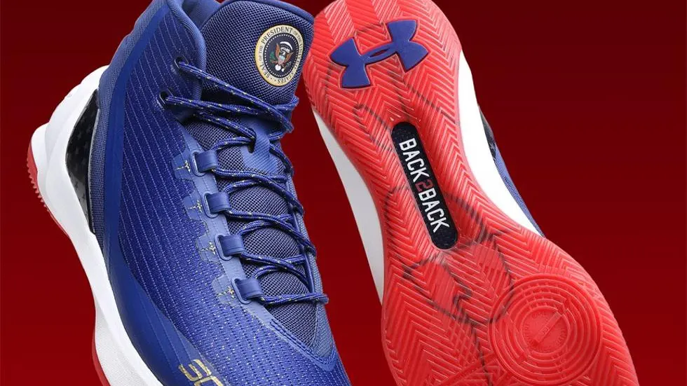 Las botas especiales de Curry Las botas especiales de Curry