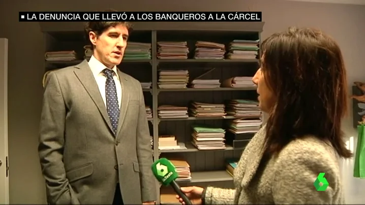 Frame 4.07281 de: novacaixa Frame 4.07281 de: novacaixa