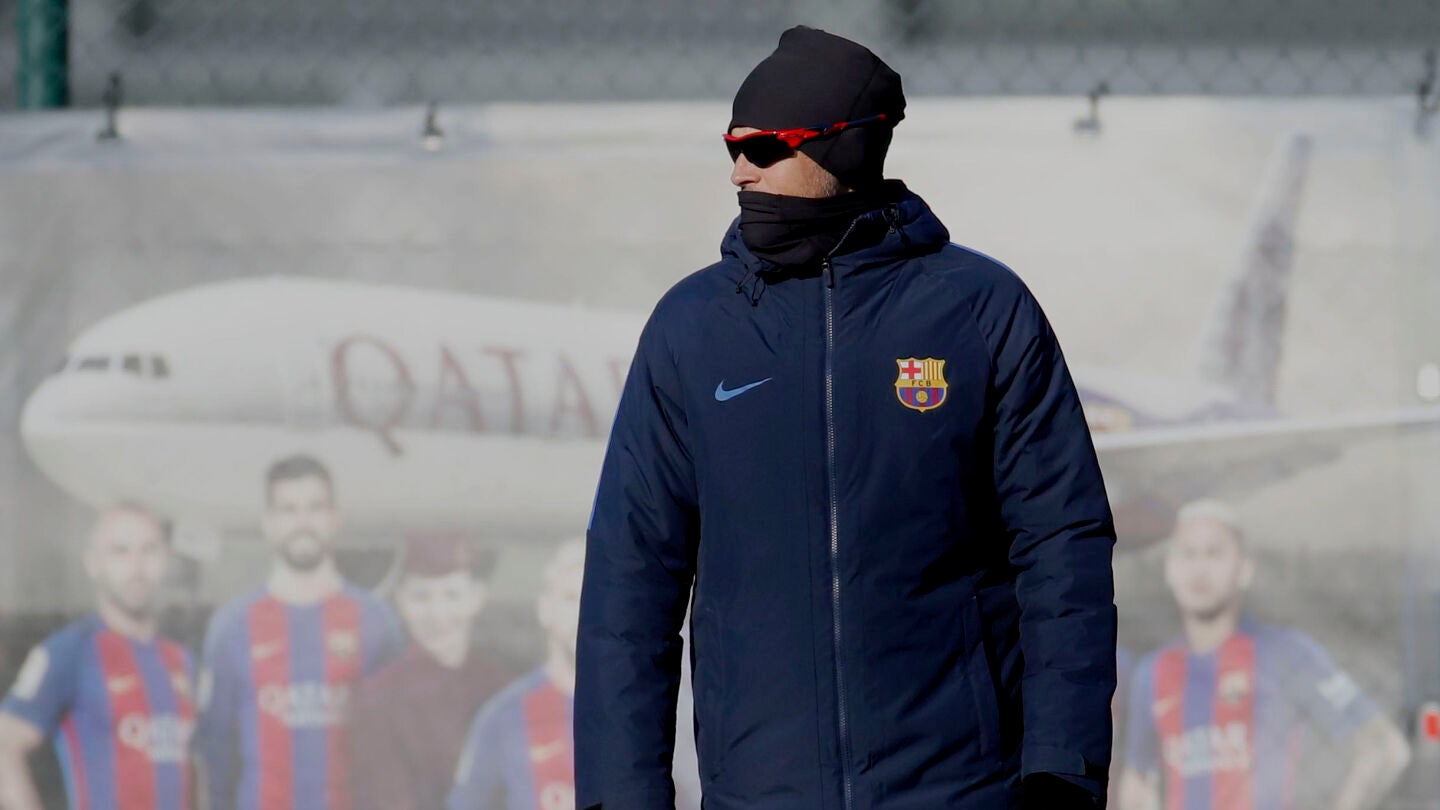 Luis Enrique, durante el entrenamiento del Bar&ccedil;a