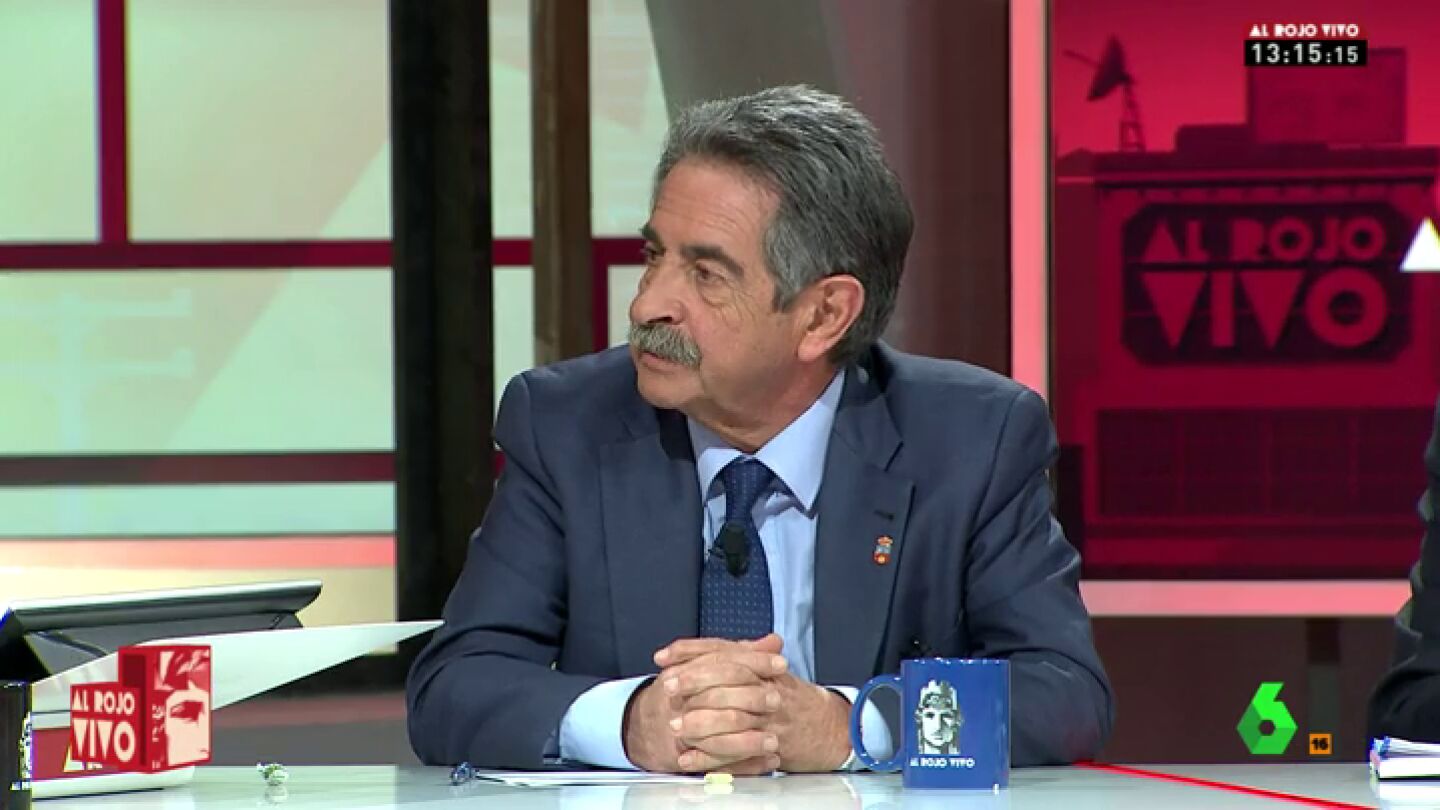 Frame 2.936146 de: Revilla: "A m&iacute; me ponen medio a&ntilde;o a Cantabria como capital de Espa&ntilde;a y no necesito levantarme hasta la una"