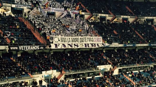 La afici&oacute;n del Real Madrid apoya a Sergio Ramos