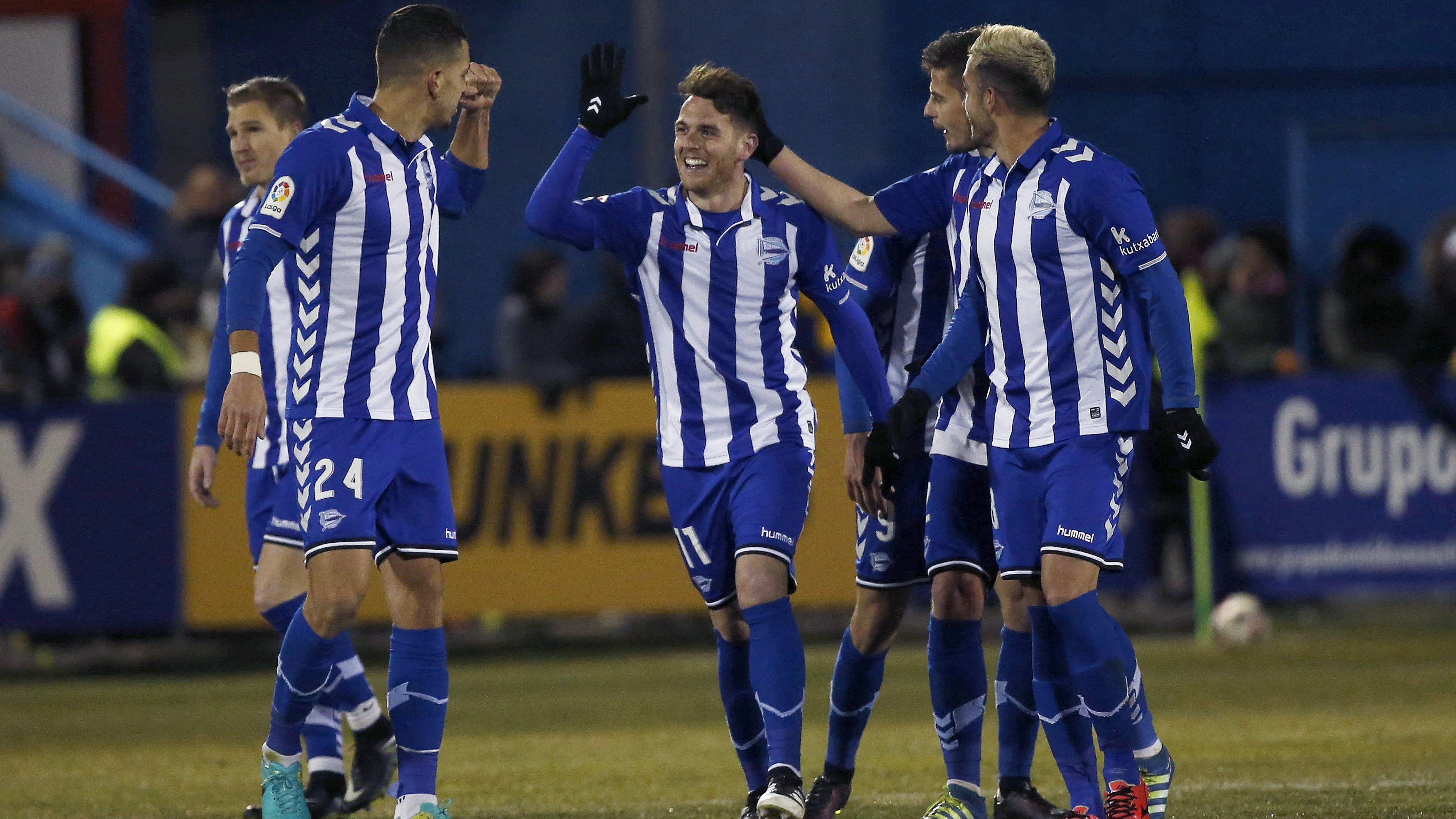 Ibai Gómez celebra un gol con el Alavés