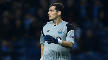 Iker Casillas en un partido con el Oporto