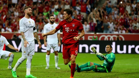 Lewandowski celebra un tanto frente al Real Madrid Lewandowski celebra un tanto frente al Real Madrid