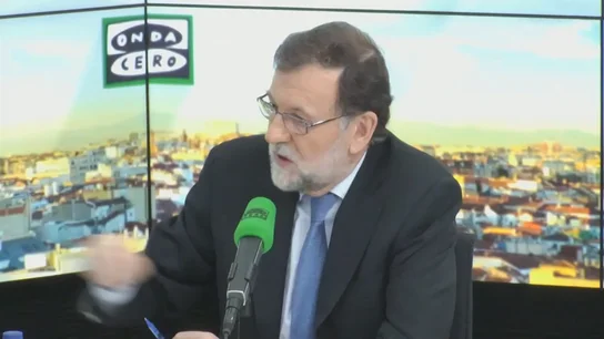 Frame 0.0 de: Mariano Rajoy: “En el último año la subida del petróleo ha sido del 100%” Frame 0.0 de: Mariano Rajoy: “En el último año la subida del petróleo ha sido del 100%”