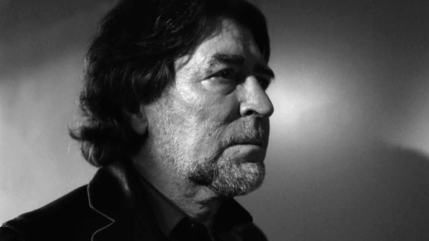 Joaquín Sabina, en el videoclip de 'lo niego todo' Joaquín Sabina, en el videoclip de 'lo niego todo'