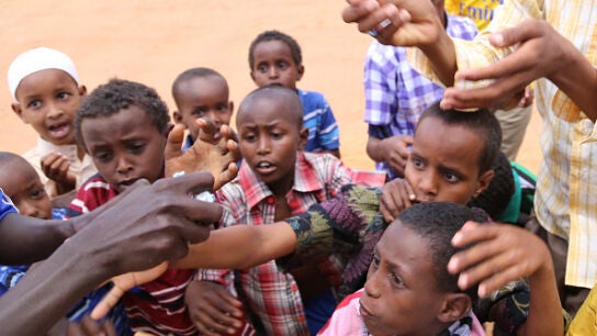 Ni&ntilde;os en Kenia