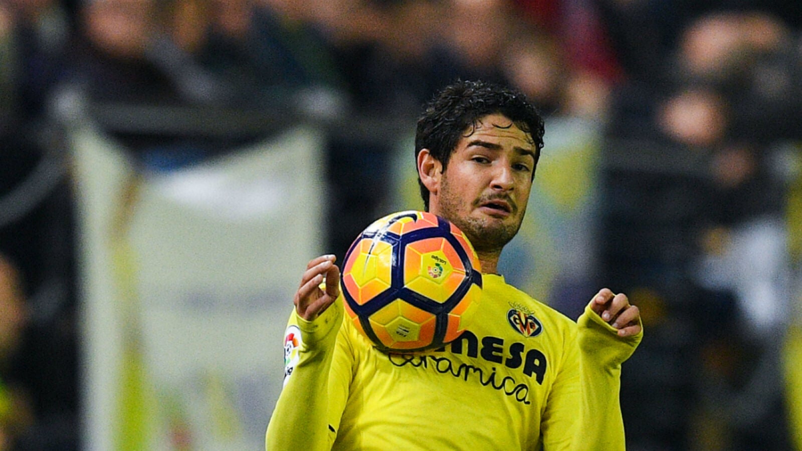 Pato, en un partido contra el Villarreal