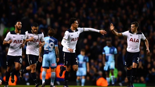 Los jugadores del Tottenham celebra un gol Los jugadores del Tottenham celebra un gol