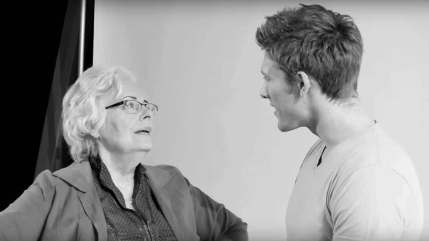 Experimento 'First gay hug'