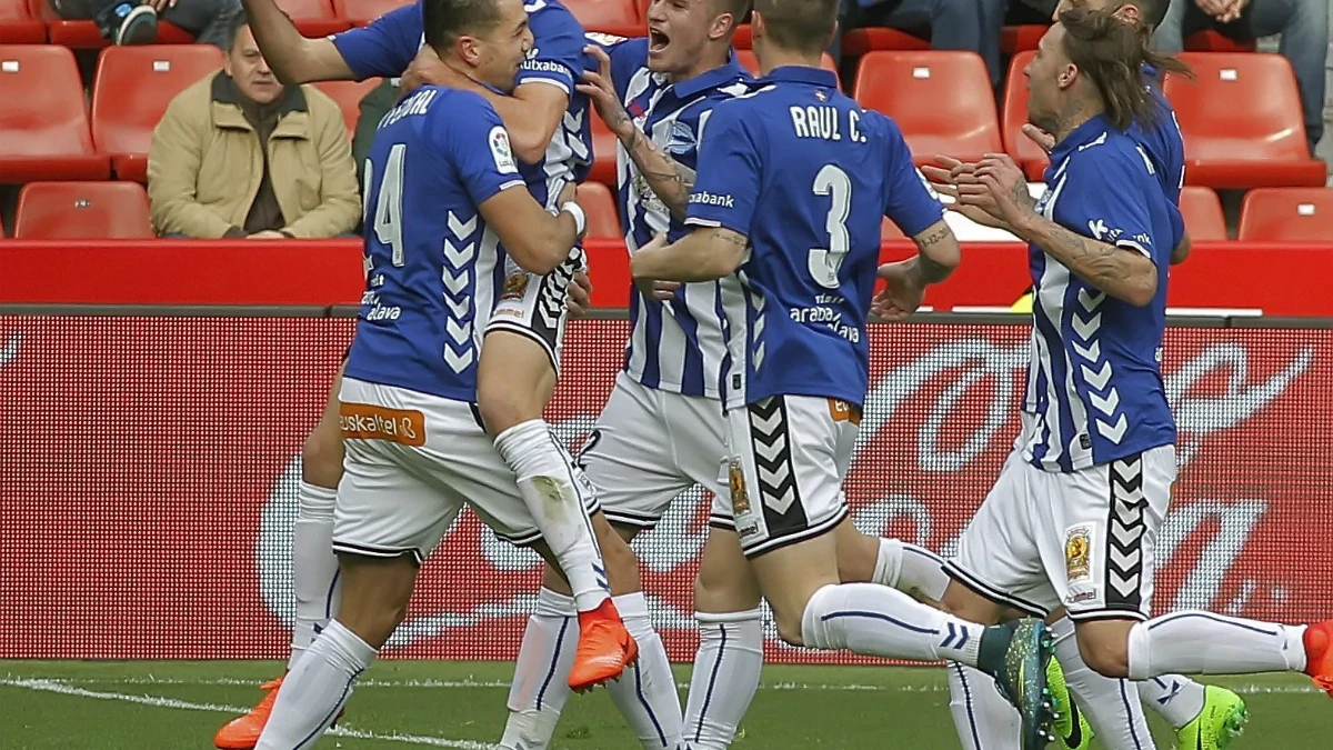 El Alavés celebra un gol