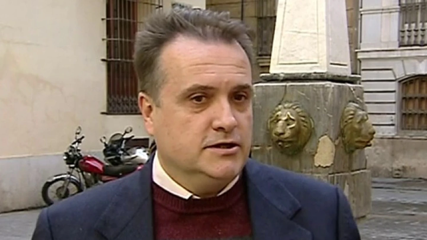Carles Recio Carles Recio, el funcionario que no pisaba su puesto de trabajo.