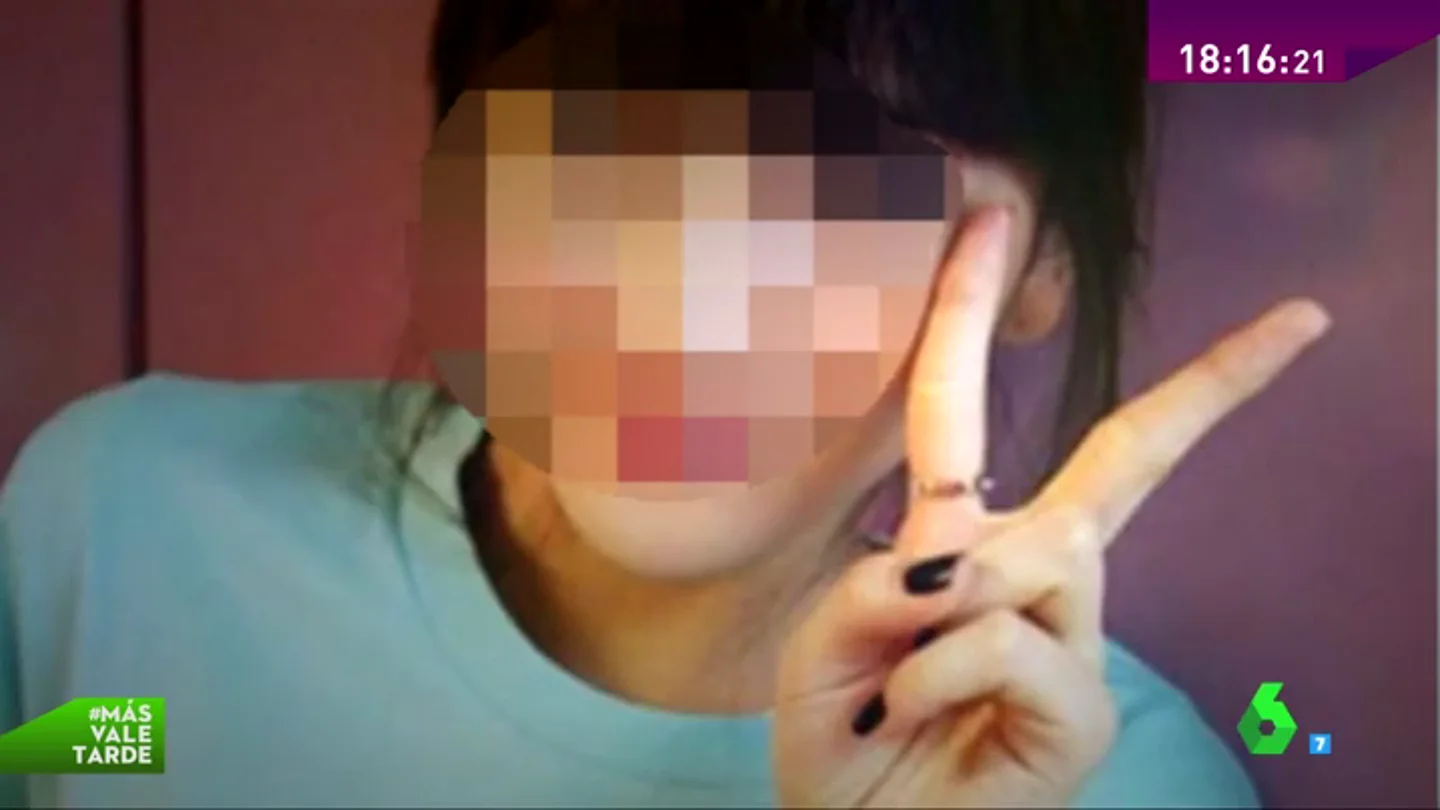 Frame 0.515651 de: Cuidado con los 'selfies' en las redes sociales: podrían clonar tu huella dactilar y robarte la identidad Frame 0.515651 de: Cuidado con los 'selfies' en las redes sociales: podrían clonar tu huella dactilar y robarte la identidad
