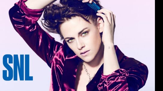 Foto promocional de Kristen Stewart en 'SNL'