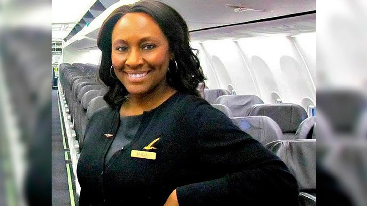 Shelia Fedrick, auxiliar de vuelo de Alaska Airlines Shelia Fedrick, auxiliar de vuelo de Alaska Airlines