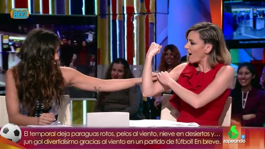 Frame 44.865328 de: brazo pedroche y anna Frame 44.865328 de: brazo pedroche y anna