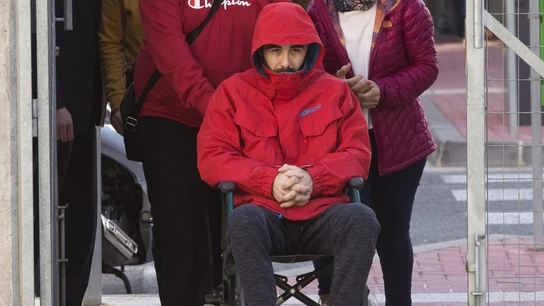 Andrés Martínez,el joven que permaneció en coma por el puñetazo de un portero de un bar Andrés Martínez,el joven que permaneció en coma por el puñetazo de un portero de un bar