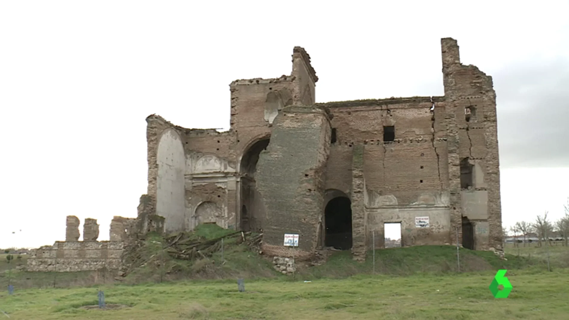 La iglesia de San Pedro Apóstol, un tesoro del s. XVII abandonado en Leganés que sigue esperando una rehabilitación La iglesia de San Pedro Apóstol, un tesoro del s. XVII abandonado en Leganés que sigue esperando una rehabilitación