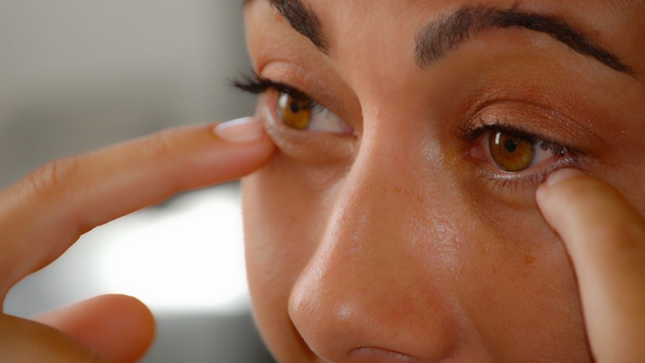 CÓMO DISIMULAR LAS BOLSAS BAJO LOS OJOS? – Mucho más que CÓMO DISIMULAR LAS BOLSAS BAJO LOS OJOS? – Mucho más que