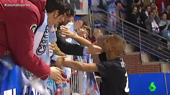 Deyverson, junto a la afición del Celta Deyverson, junto a la afición del Celta
