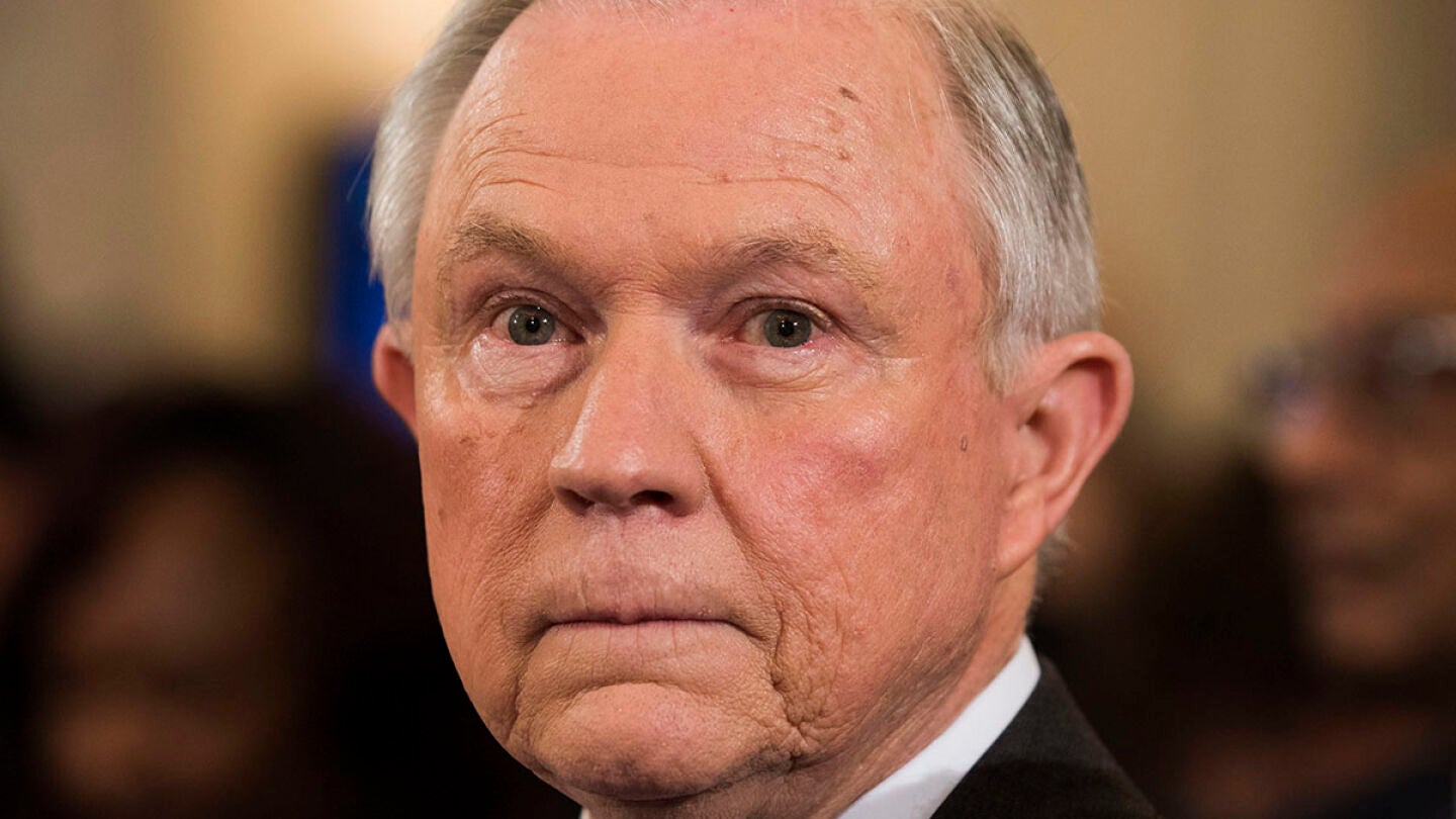 Jeff Sessions, nuevo fiscal general de EEUU