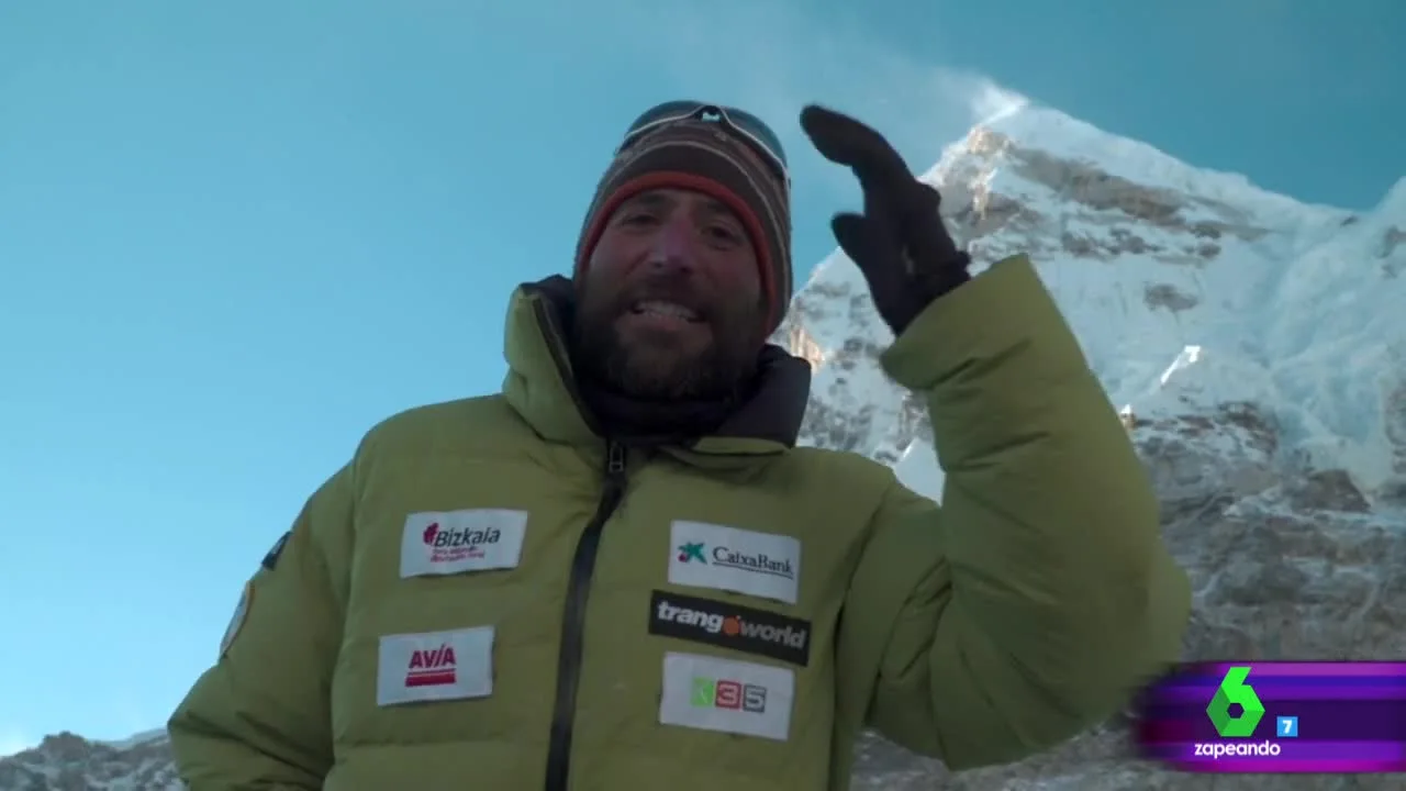 Alex Txikon manda un saludo desde el Everest a Zapeando