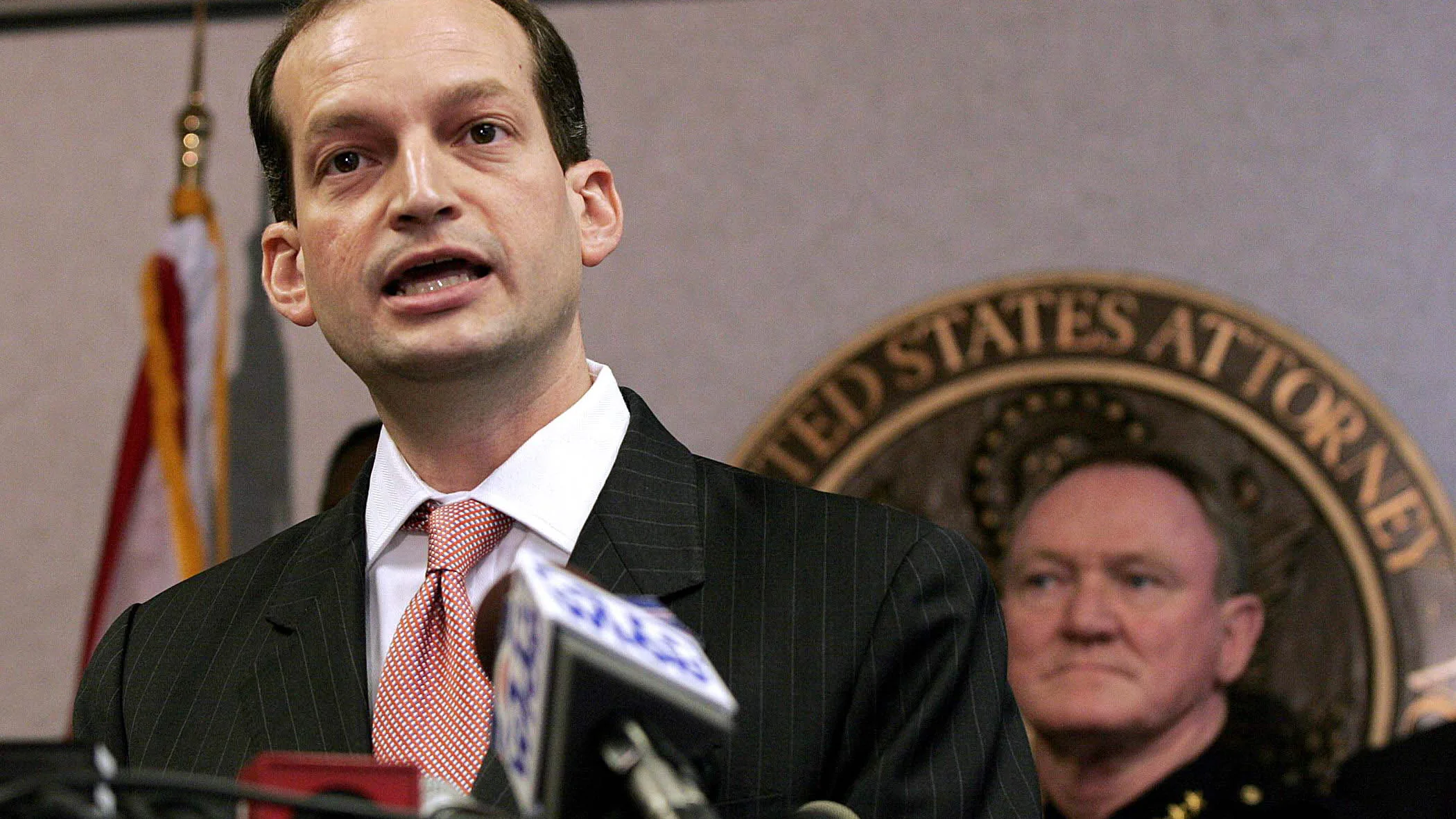 Abogado hispano y ex fiscal general de Miami, Alexander Acosta Abogado hispano y ex fiscal general de Miami, Alexander Acosta