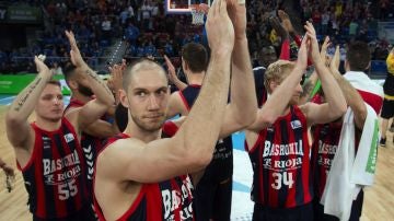 Los jugadores del Baskonia celebran su pase a semifinales