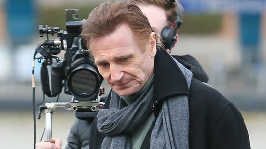 Liam Neeson en un rodaje Liam Neeson en el rodaje