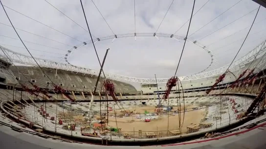 Frame 19.033043 de: El espectacular 'time-lapse' de las obras del Wanda Metropolitano: dos días de trabajo en solo un minuto Frame 19.033043 de: El espectacular 'time-lapse' de las obras del Wanda Metropolitano: dos días de trabajo en solo un minuto
