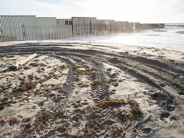 ¿También llegará el muro a esta playa en la frontera entre California y Tijuana? ¿También llegará el muro a esta playa en la frontera entre California y Tijuana?