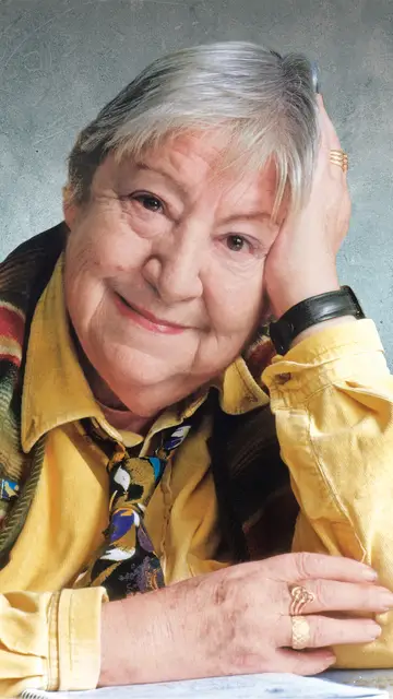 Gloria Fuertes Gloria Fuertes