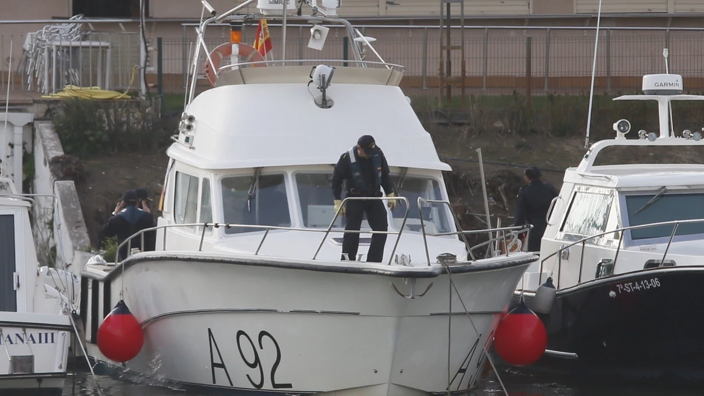 El barco de la Armada dotado con un sonar que participa en las tareas de búsqueda El barco de la Armada dotado con un sonar que participa en las tareas de búsqueda