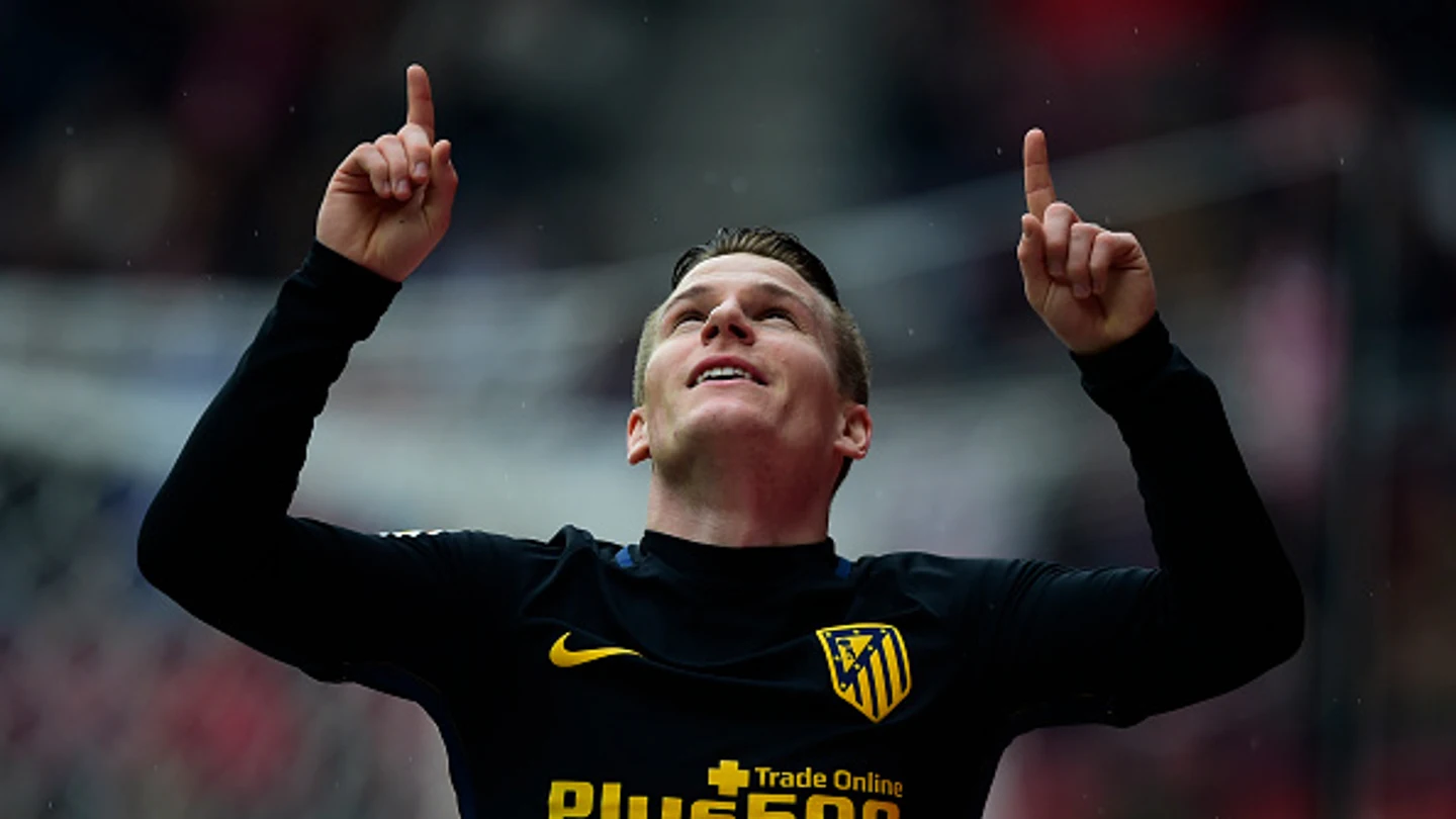 Kevin Gameiro dedica uno de sus tres goles a su abuela fallecida Kevin Gameiro dedica uno de sus tres goles a su abuela fallecida
